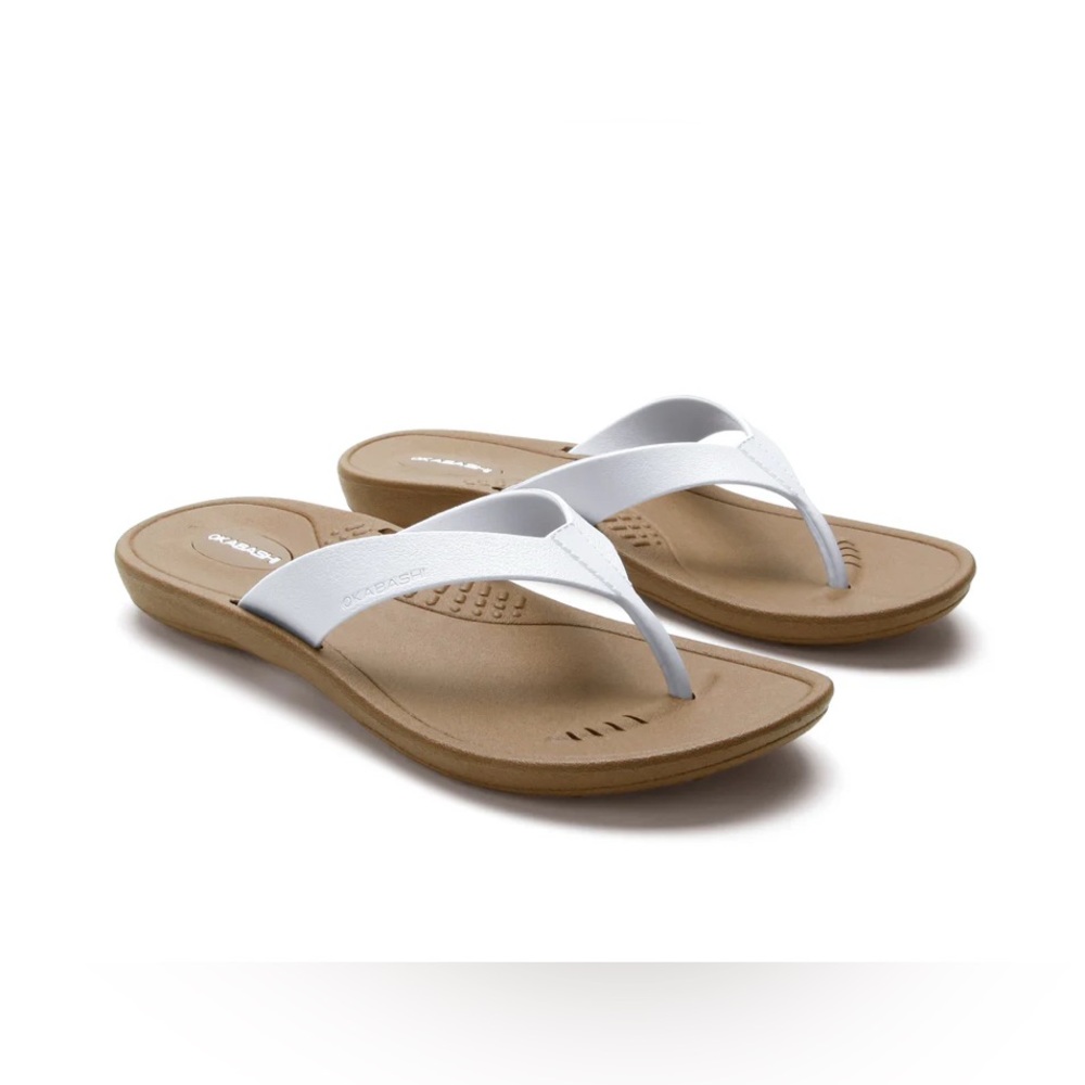 ❤️‍🔥Okabashi Breeze Women’s  flip flops size ML toffee and white❤️‍🔥